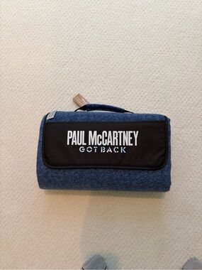 PAUL MCCARTNEY Got Back Official VIP roll up tour blanket Navy New
